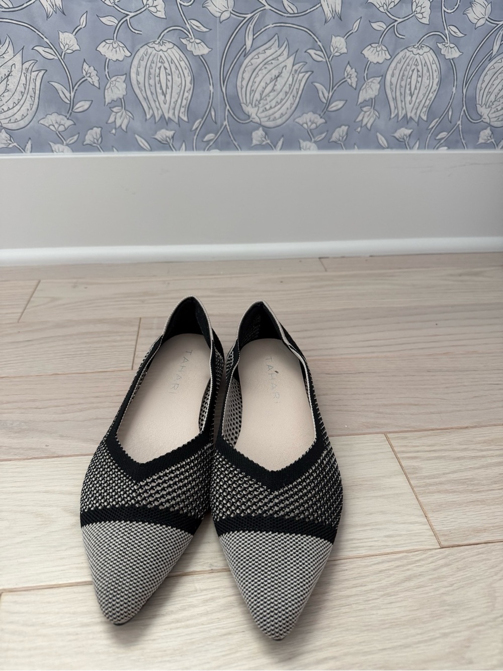 Tahari Black and White Pointed Knit Flats